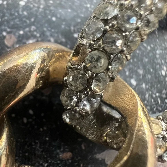 Vintage Chunky Gold Tone Designer Lookalike Necklace - Picture 6 of 11